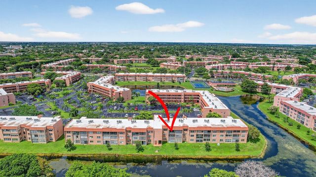 9660 Sunrise Lakes Boulevard 306, Sunrise, FL 33322
