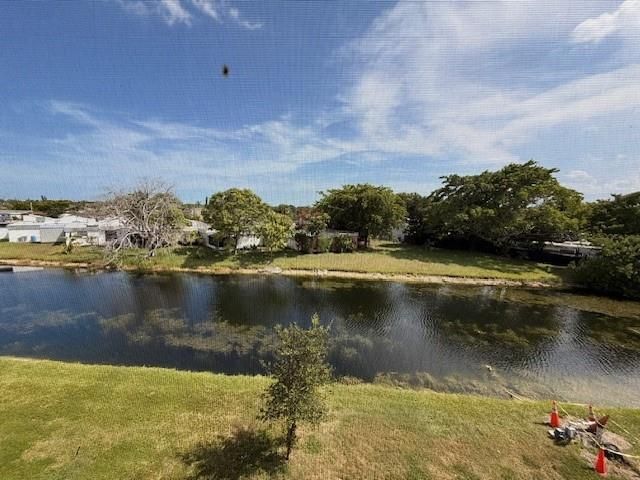 9660 Sunrise Lakes Boulevard 306, Sunrise, FL 33322