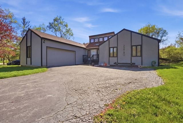 22740 Frederick Road, Steger, IL 60475