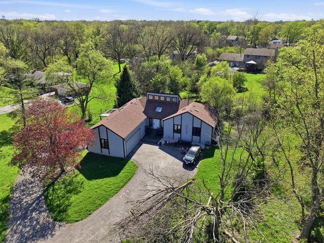 22740 Frederick Road, Steger, IL 60475