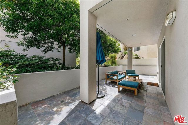 11115 Acama Street 107, North Hollywood (los Angeles), CA 91602
