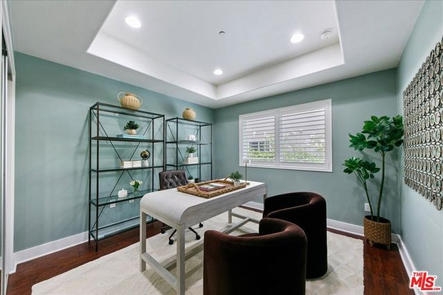 11115 Acama Street 107, North Hollywood (los Angeles), CA 91602