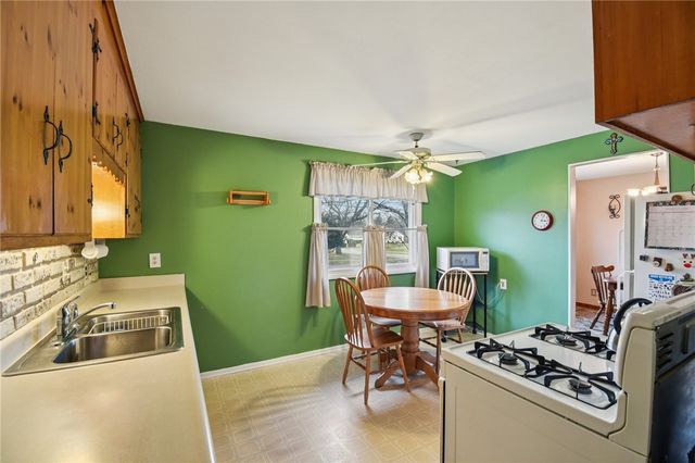 130 North Park Drive, Greece, NY 14612