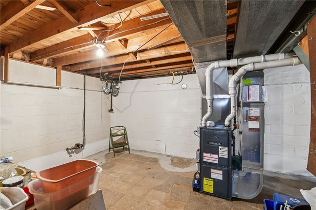 130 North Park Drive, Greece, NY 14612