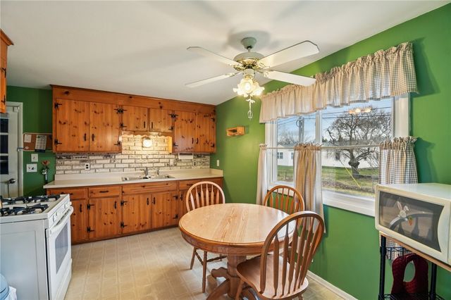 130 North Park Drive, Greece, NY 14612