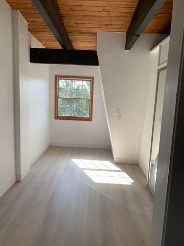 4515 Ewing Rd, Castro Valley, CA 94546