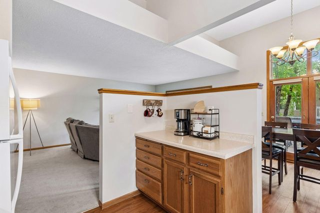 3240 Old Highway 8, Saint Anthony, MN 55418