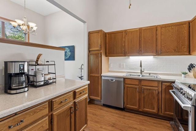 3240 Old Highway 8, Saint Anthony, MN 55418