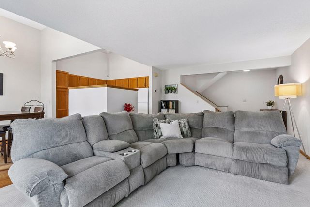 3240 Old Highway 8, Saint Anthony, MN 55418