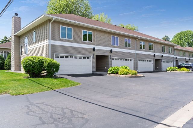 3240 Old Highway 8, Saint Anthony, MN 55418
