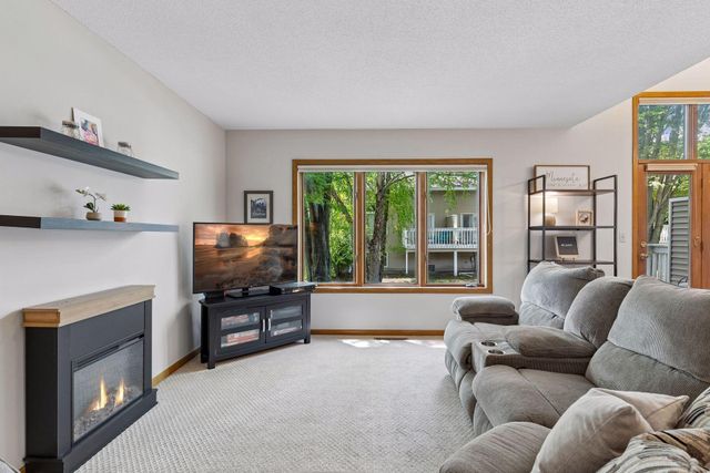 3240 Old Highway 8, Saint Anthony, MN 55418