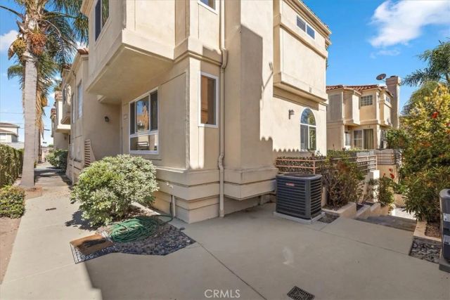 14534 Yukon, Hawthorne, CA 90250