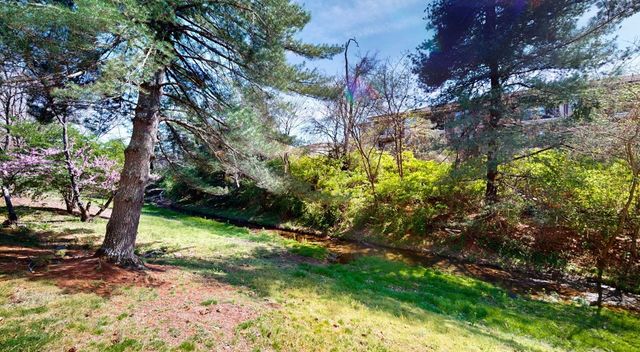 426 Westfield Dr, Nashville, TN 37221