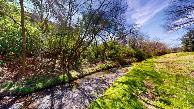 426 Westfield Dr, Nashville, TN 37221