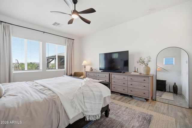 5841 E SANFORD Street, Mesa, AZ 85215