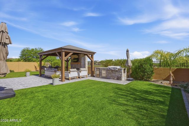 5841 E SANFORD Street, Mesa, AZ 85215