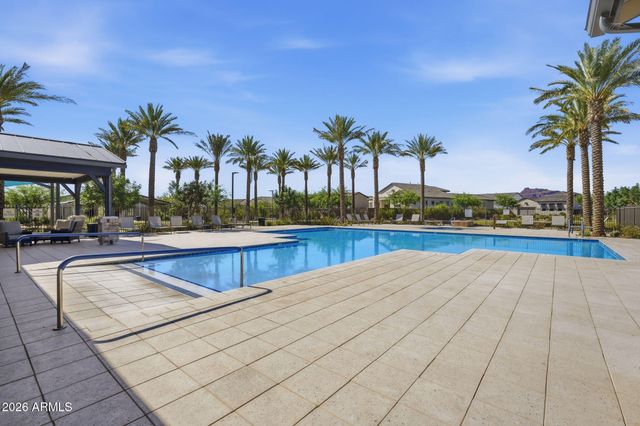 5841 E SANFORD Street, Mesa, AZ 85215