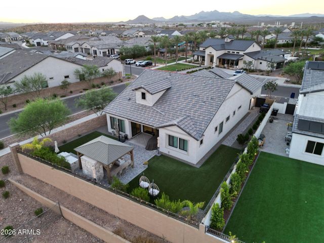 5841 E SANFORD Street, Mesa, AZ 85215