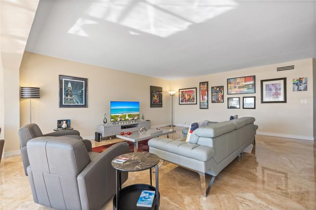 3050 NE 47th Court 606, Fort Lauderdale, FL 33308