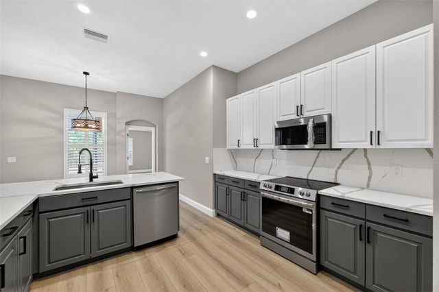 14818 HERONGLEN DRIVE, Lithia, FL 33547