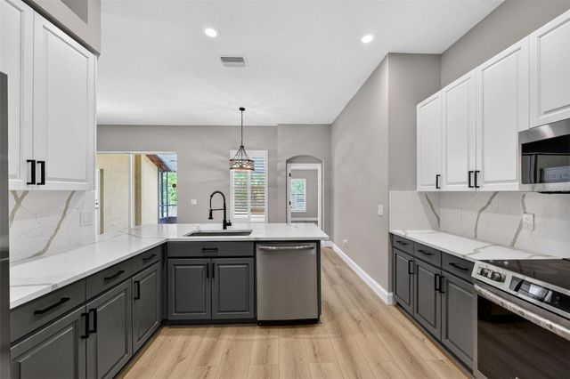 14818 HERONGLEN DRIVE, Lithia, FL 33547