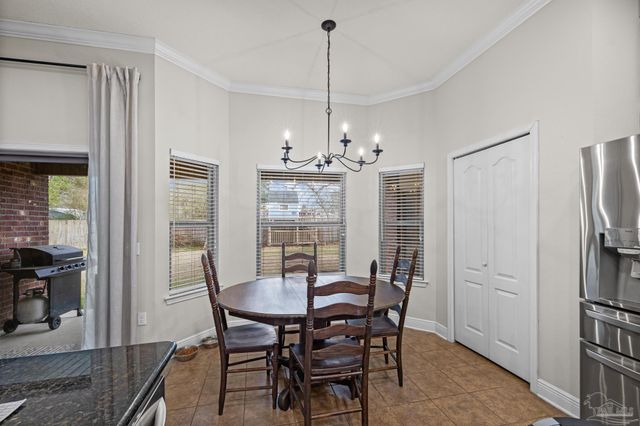 6019 Chester Dr, Pensacola, FL 32526