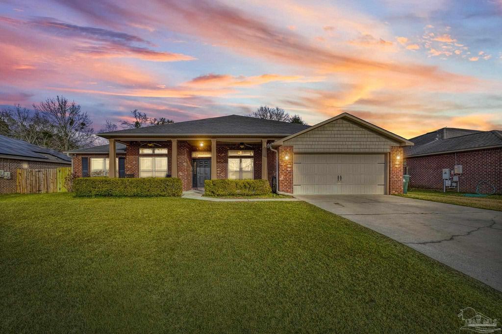 6019 Chester Dr, Pensacola, FL 32526