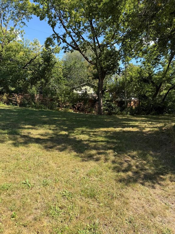 514 Sheridan Avenue N, Minneapolis, MN 55405 — photo 2
