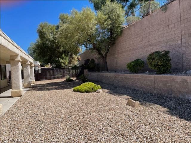 1604 Wellington Springs Avenue, Henderson, NV 89052