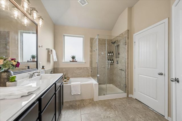 338 Kendall Crest Dr, Alvin, TX 77511