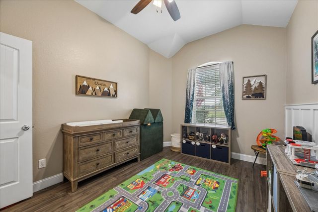 338 Kendall Crest Dr, Alvin, TX 77511