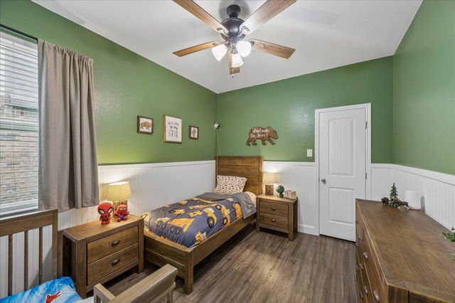 338 Kendall Crest Dr, Alvin, TX 77511