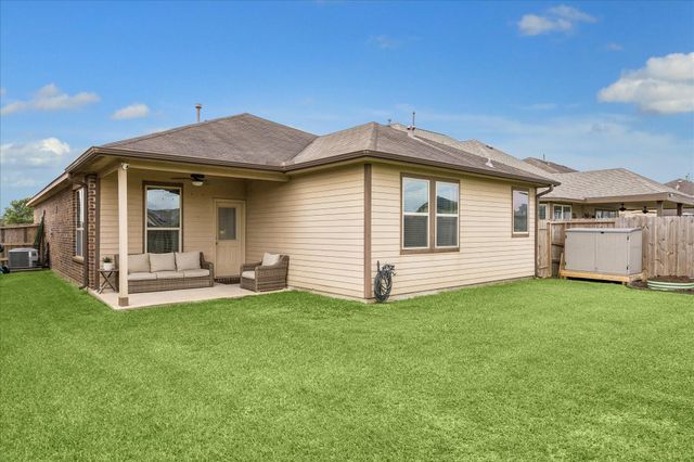 338 Kendall Crest Dr, Alvin, TX 77511