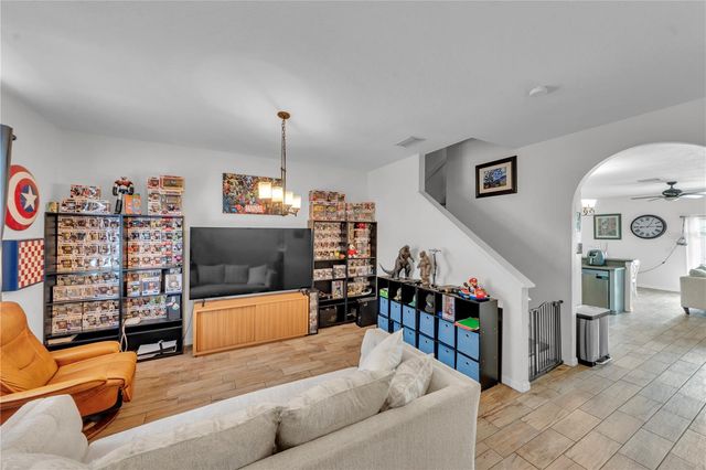 1939 GREENWOOD VALLEY DRIVE, Plant City, FL 33563