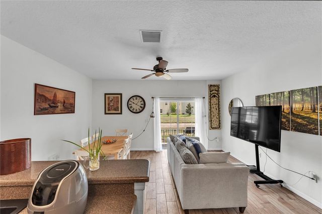 1939 GREENWOOD VALLEY DRIVE, Plant City, FL 33563