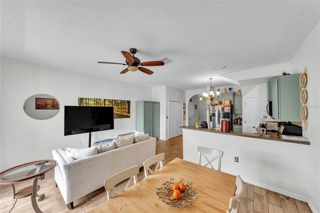 1939 GREENWOOD VALLEY DRIVE, Plant City, FL 33563