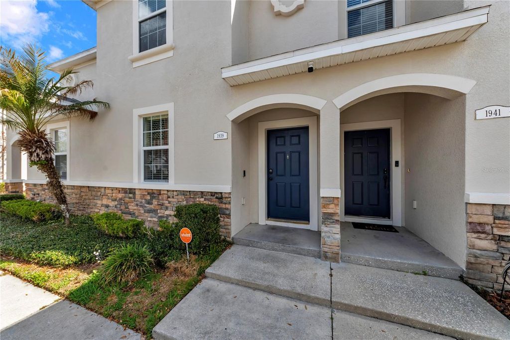 1939 GREENWOOD VALLEY DRIVE, Plant City, FL 33563