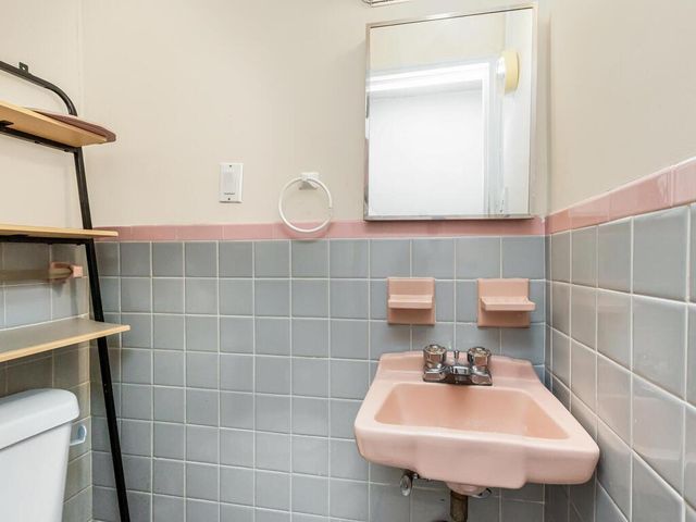 2737 Throop Avenue, Bronx, NY 10469