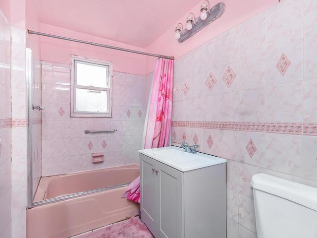 2737 Throop Avenue, Bronx, NY 10469