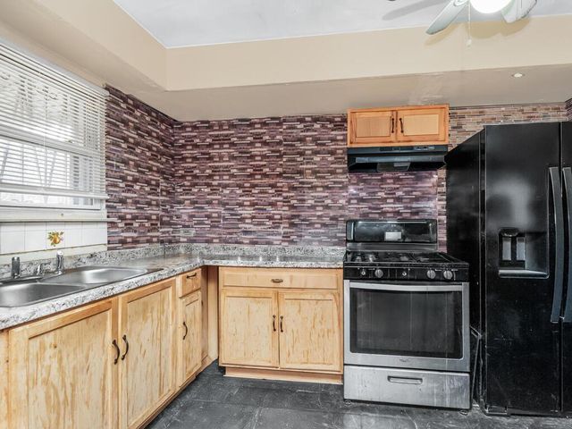 2737 Throop Avenue, Bronx, NY 10469