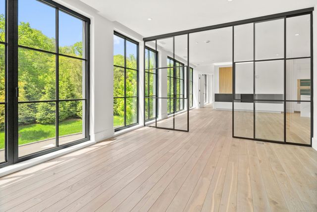 41 Richmondville Avenue Duplex 2, Westport, CT 06880