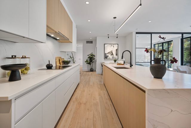 41 Richmondville Avenue Duplex 2, Westport, CT 06880