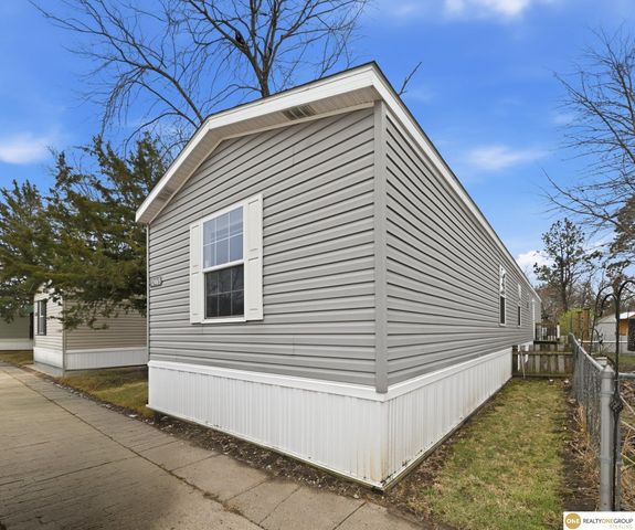 12465 Ann Drive, Blair, NE 68008