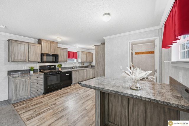 12465 Ann Drive, Blair, NE 68008