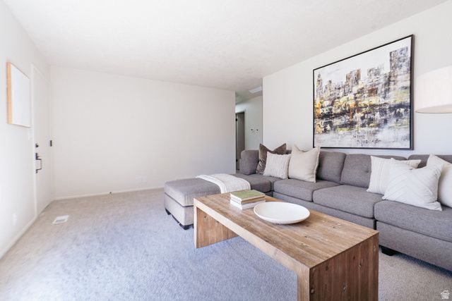 5363 S RIDGECREST DR, Taylorsville, UT 84129
