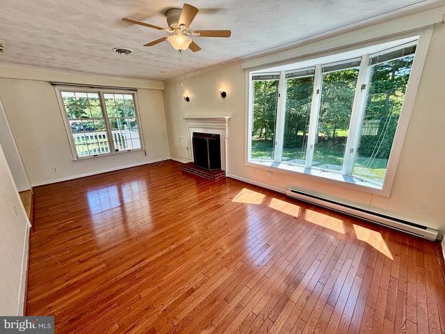 9682 CHARLES ST, La Plata, MD 20646