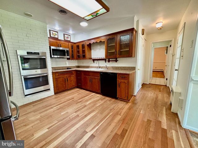 9682 CHARLES ST, La Plata, MD 20646