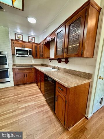 9682 CHARLES ST, La Plata, MD 20646