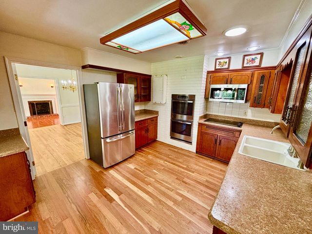 9682 CHARLES ST, La Plata, MD 20646