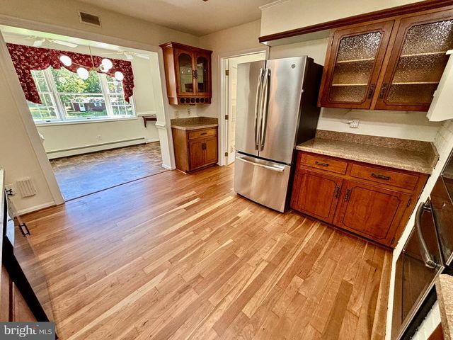 9682 CHARLES ST, La Plata, MD 20646